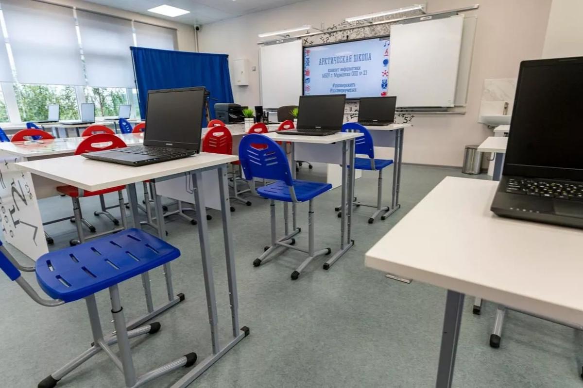 Дюжина выпускников из региона «взломала» ЕГЭ получив по сто баллов