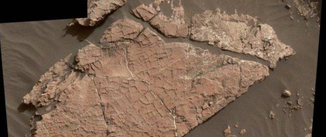 Планетоходу Curiosity удалось найти на Марсе следы водоемов