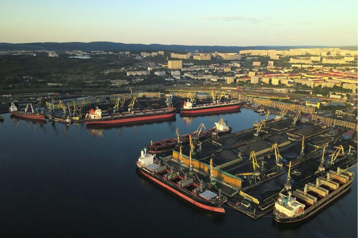 В торговом порту Мурманска за год грузооборот упал на 14,6%