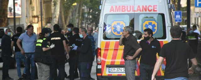 Видео: В центре Тбилиси в результате взрыва погиб один человек