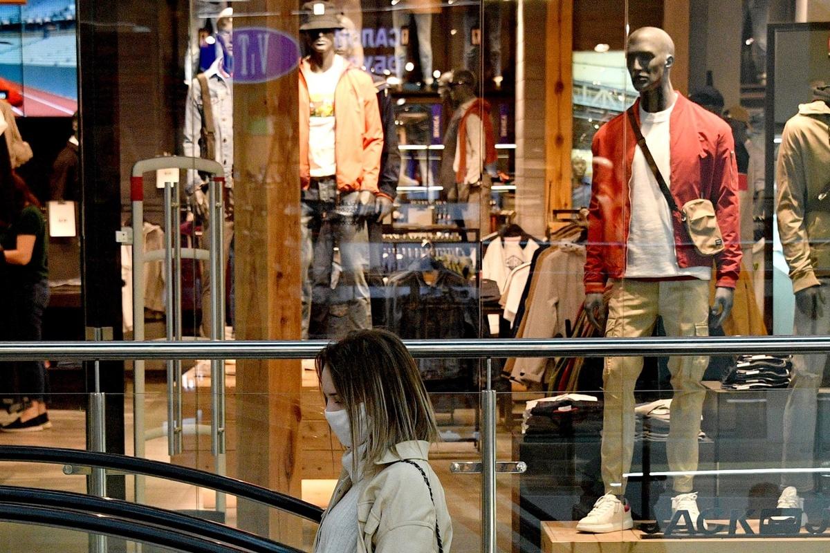 Большинство россиян намерены сокращать свои расходы в следующем году