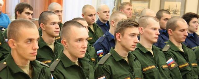 Более 200 орловцев уклоняются от службы в армии