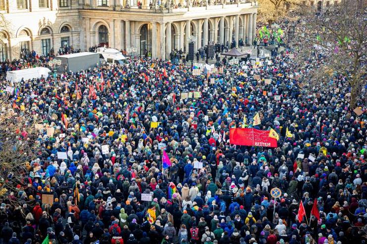 На протесты против АдГ в Германии вышли свыше 144 тысяч человек