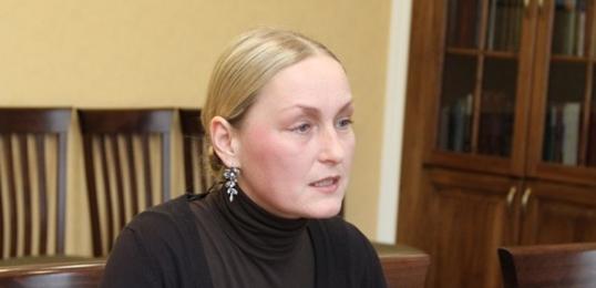 Ольга Шукшина — о своей болезни: «Постепенно сводит нижнюю челюсть. Такая адская боль»