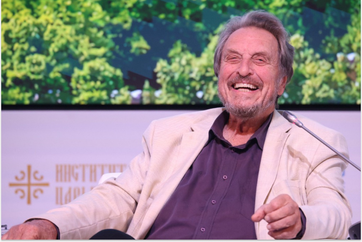 Отец Илона Маска рассказал о приятных впечатлениях от Москвы и русской кухни