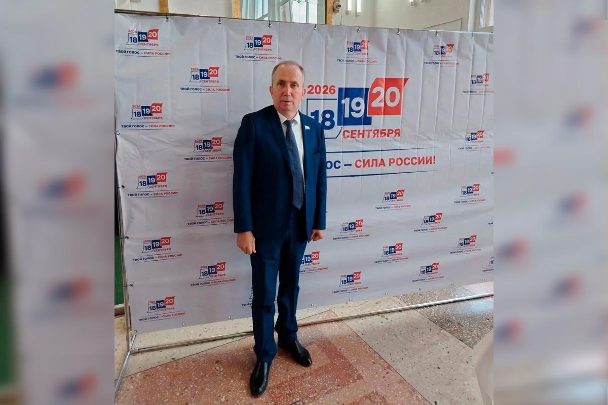 «Ваш голос важен, не оставайтесь в стороне!»: Спикер Гордумы Игорь Седов проголосовал на выборах депутатов Государственной Думы и Думы Астраханской области