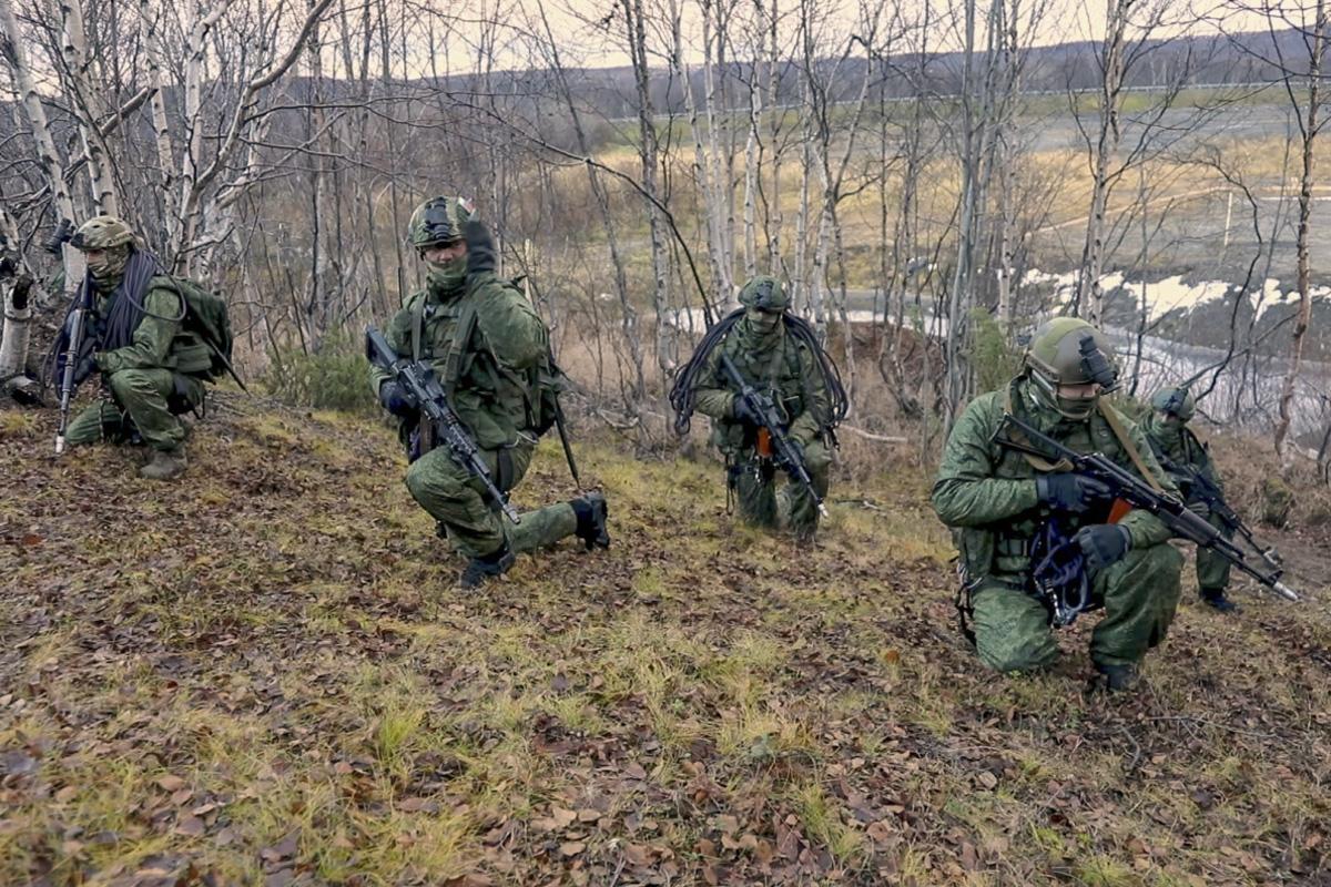 Российские морпехи захватили укрепленные позиции противника в Курской области