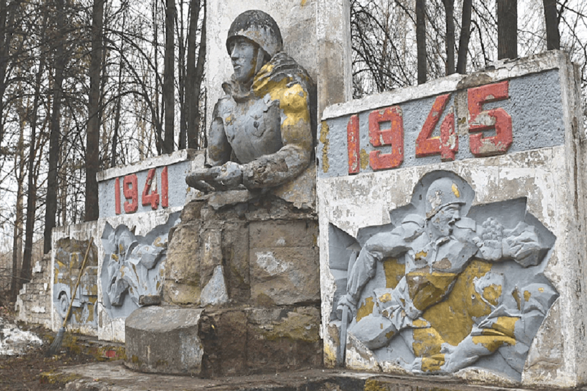 В НСО восстановили памятник воинам Великой Отечественной войны