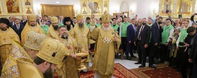 Патриарх Кирилл освятил храм Великомученицы Варвары в Норильске