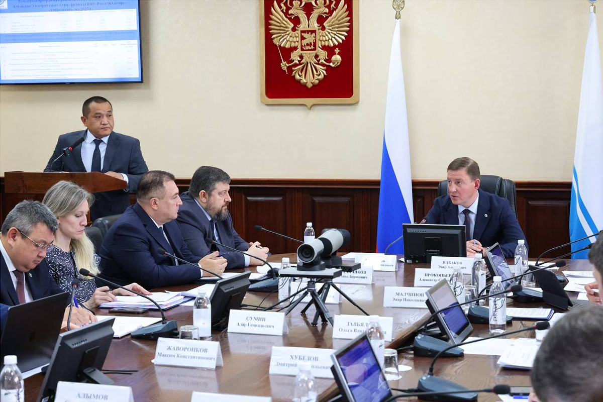 Глава Алтая Андрей Турчак дал муниципалитетам поручения по прохождению отопительного сезона