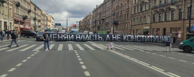 В Петербурге завели дело на протестующих, перекрывших Невский