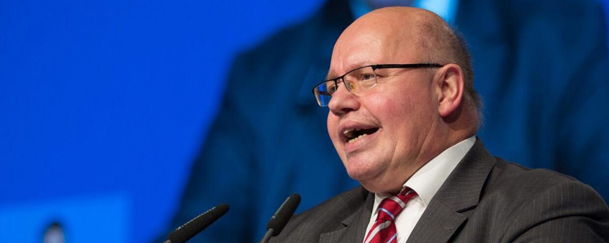 Министр экономики ФРГ заявил об опасности антироссийских санкций