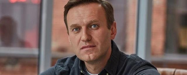 Врачи в Омске не разрешают транспортировать Навального