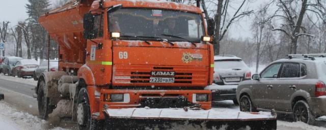 Тверские дороги чистят от снега более 300 единиц специализированной техники
