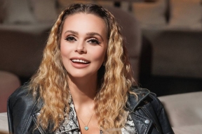 Обманул и увез детей «за четыре моря». Грустная сказка «блестящей» Ксении Новиковой