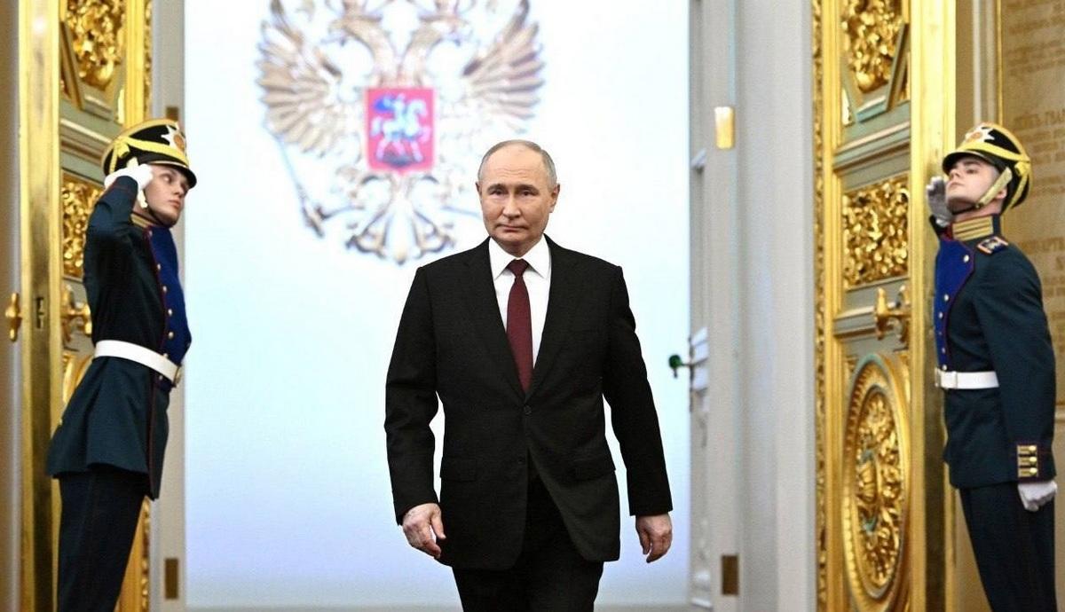 Путин предложил перемирие на юбилей Победы. В каком тупике оказался «напёрсточник» из Кривого Рога?