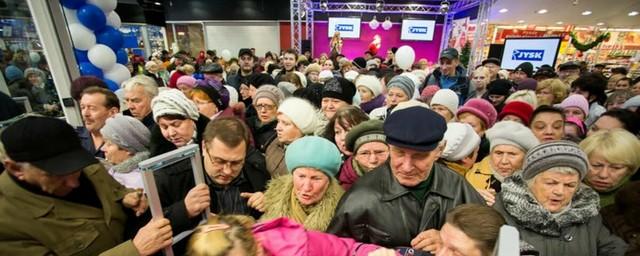 Эксперты разошлись в прогнозах активности покупателей на грядущих распродажах