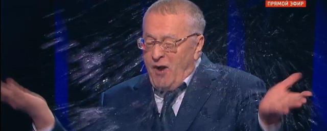 Собчак облила Жириновского водой на дебатах у Соловьева
