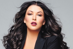 Певица Ирина Дубцова вышла в свет с Иваном Петренко