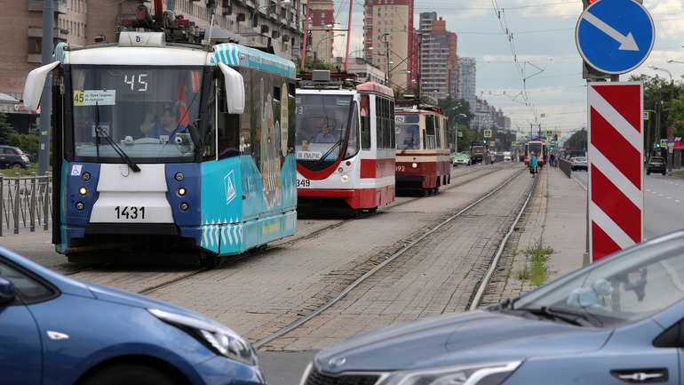 За месяц работы на трамвайных путях в Петербурге камера выявила свыше 1,5 тысячи нарушений