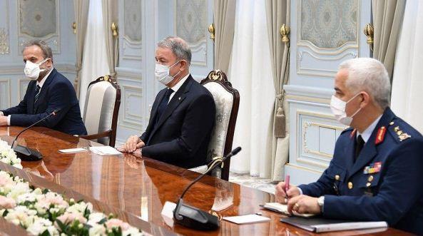 Министр национальной обороны Турции прибыл в Узбекистан на встречу с президентом республики