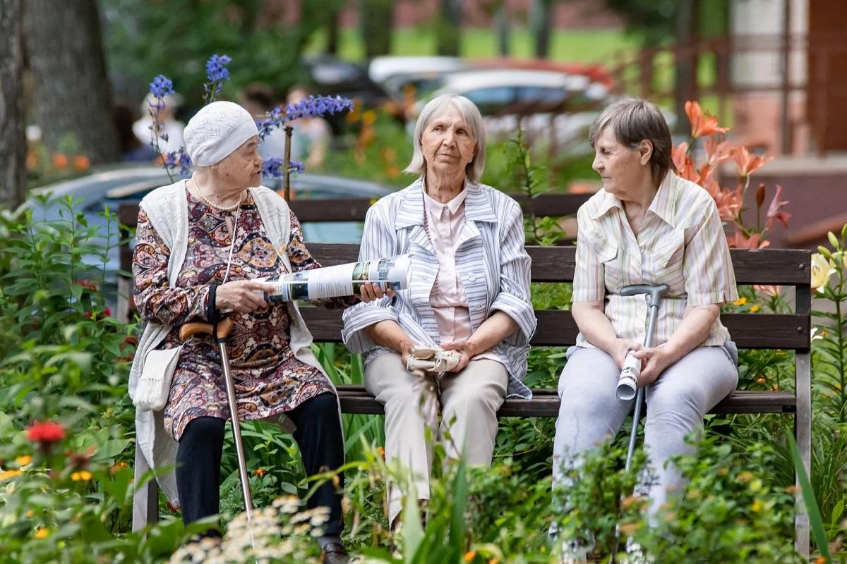 В Союзе пенсионеров прокомментировали законопроект о выплатах пенсионных надбавок с 70 лет