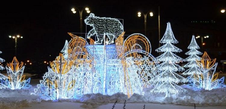В Перми на Комсомольской площади установили светодиодного Медведя