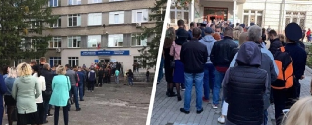 Новосибирских бюджетников заставили брать открепительные и голосовать на другом участке