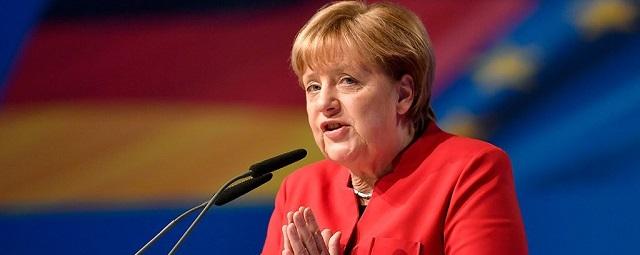 Меркель советует Украине сохранять ум после инцидента в Азовском море