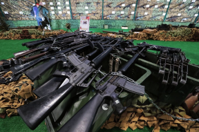 В парламенте Швейцарии предложили разрешить реэкспорт оружия на Украину