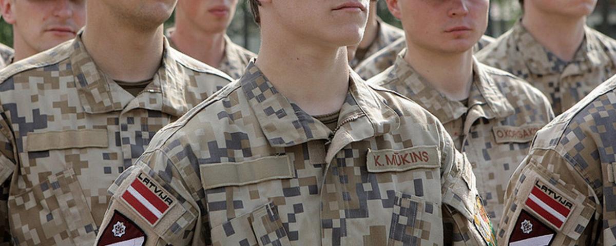 Латвия подтвердила присутствие своих военных на Украине