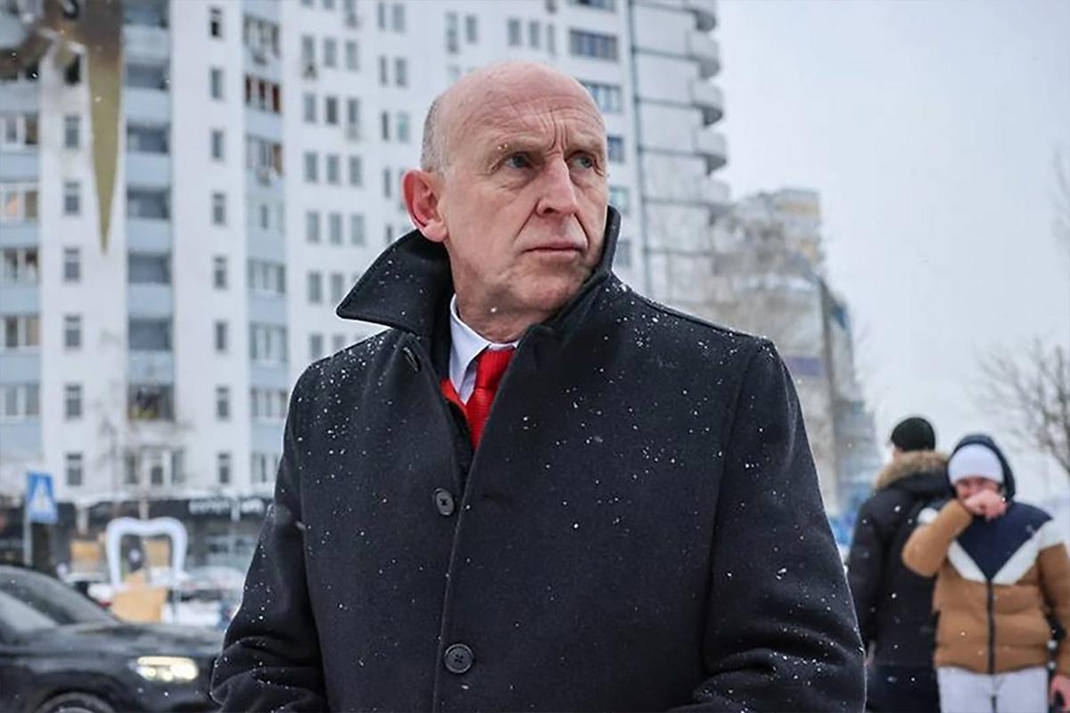 Мечтавший похитить Путина министр обороны Британии застрял в поезде во время визита в Киев