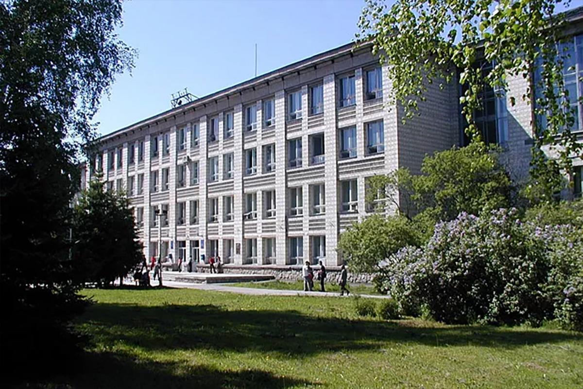 До 67 человек на место составил конкурс в Новосибирский госуниверситет