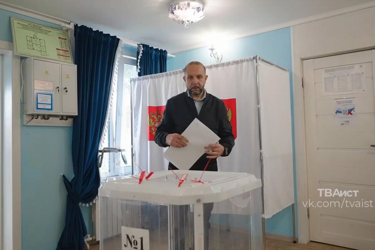 Глава Орехово-Зуевского городского округа Руслан Заголовацкий принял участие в голосовании на выборах депутатов Государственной Думы и Московской областной Думы