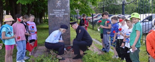 Клинская полиция приняла участие в акции «Память поколений»