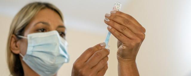 Новосибирский врач перечислил противопоказания к вакцинации от ковида