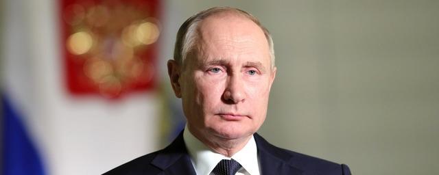 Глава администрации Чебоксар Денис Спирин поздравил президента России Владимира Путина с 70-летием