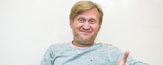 Андрей Рожков из «Уральских пельменей» стал хипстером
