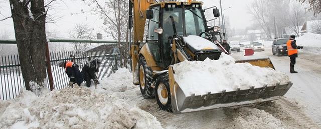 С дорог Нижнего Новгорода за ночь вывезли 2,5 тысячи кубометров снега