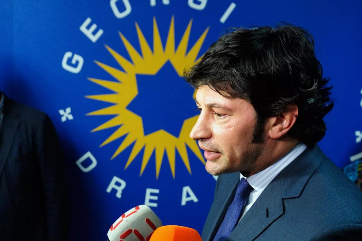 Мэр Тбилиси считает, что внешние силы пытаются совершить переворот в Грузии