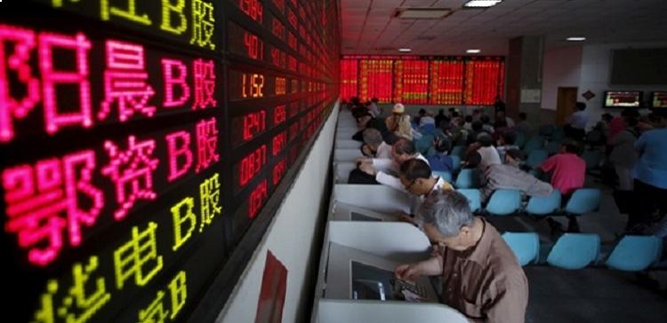 Индекс Шанхайской фондовой биржи стабилизировался после падения