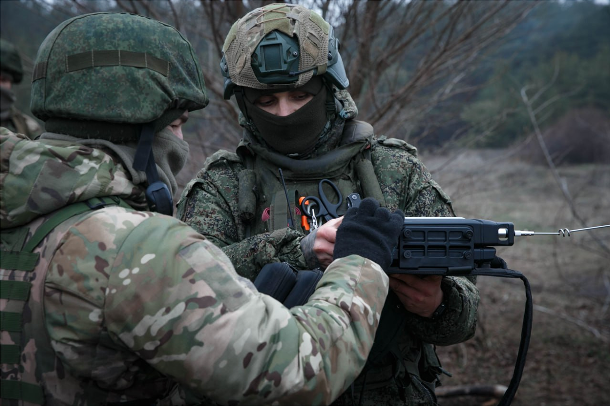 Путин поручил рассмотреть возможность введения обязательной геномной регистрации для участников СВО