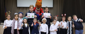 Красногорские школьники получили новогодние подарки от Академии «СКА-Юниор»