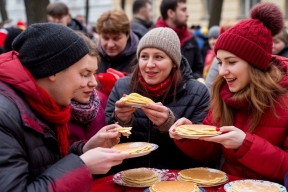 Блины, хороводы и чучело зимы: главную Масленицу Тувы отпразднуют в Чадане