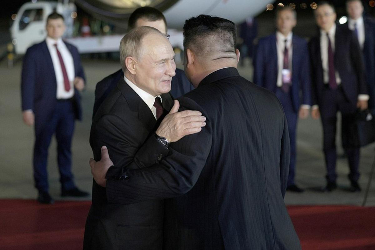 Загадка для Запада: С какой целью Путин полетел к Ким Чен Ыну