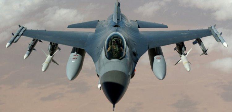 Американские ВВС нанесли несколько авиаударов по позициям ИГ в Сирии