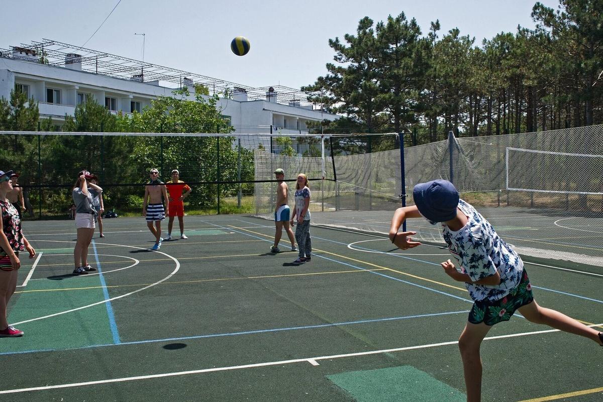 18 тысяч детей и подростков провели лето в детских лагерях Новгородской области