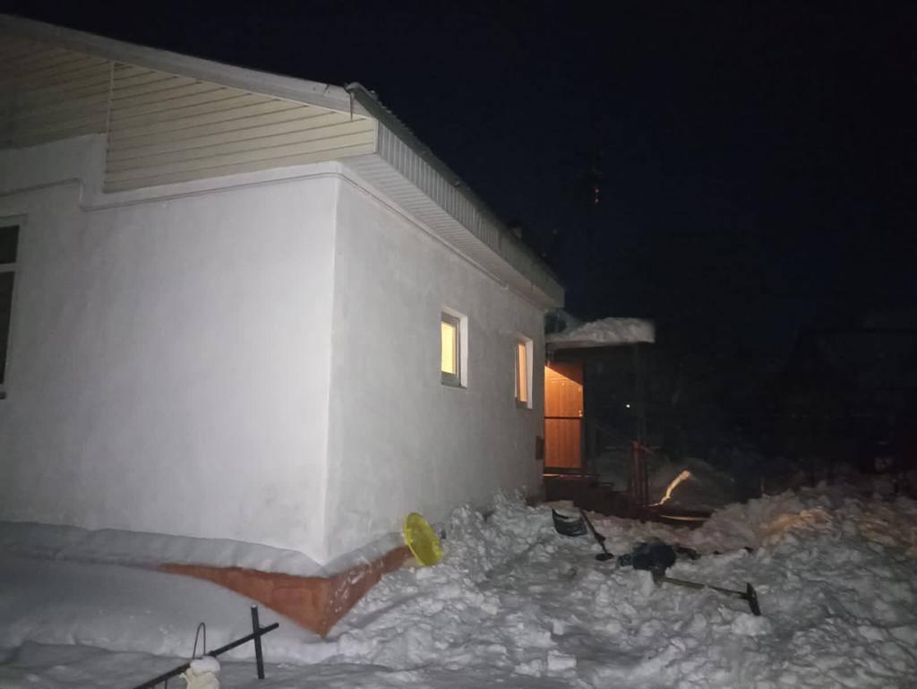 В Кондрово ребенка насмерть завалило снегом