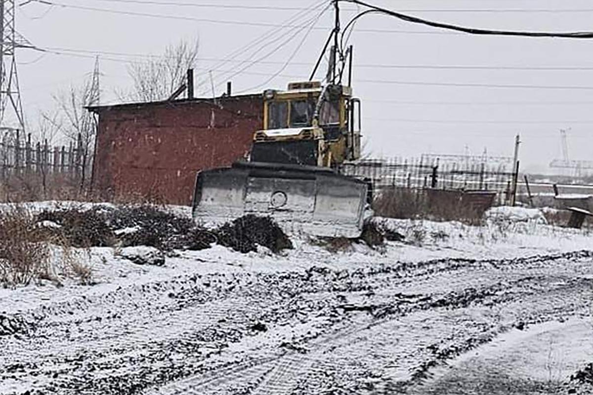 В Бурятии бульдозер насмерть переехал тракториста