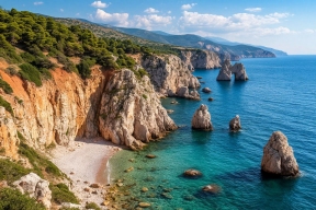 Севастополь за полгода посетили более 143 тысяч туристов